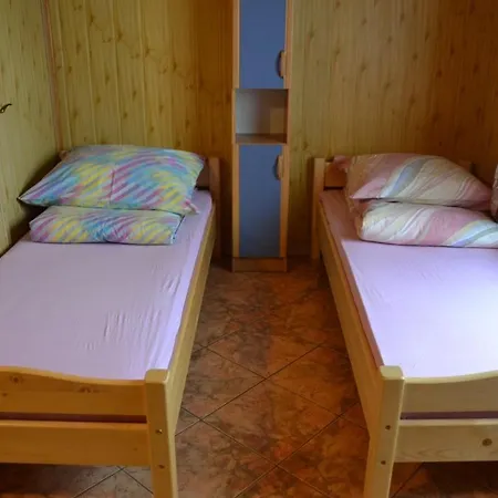 Biesiada Πανσιόν Czarna Góra